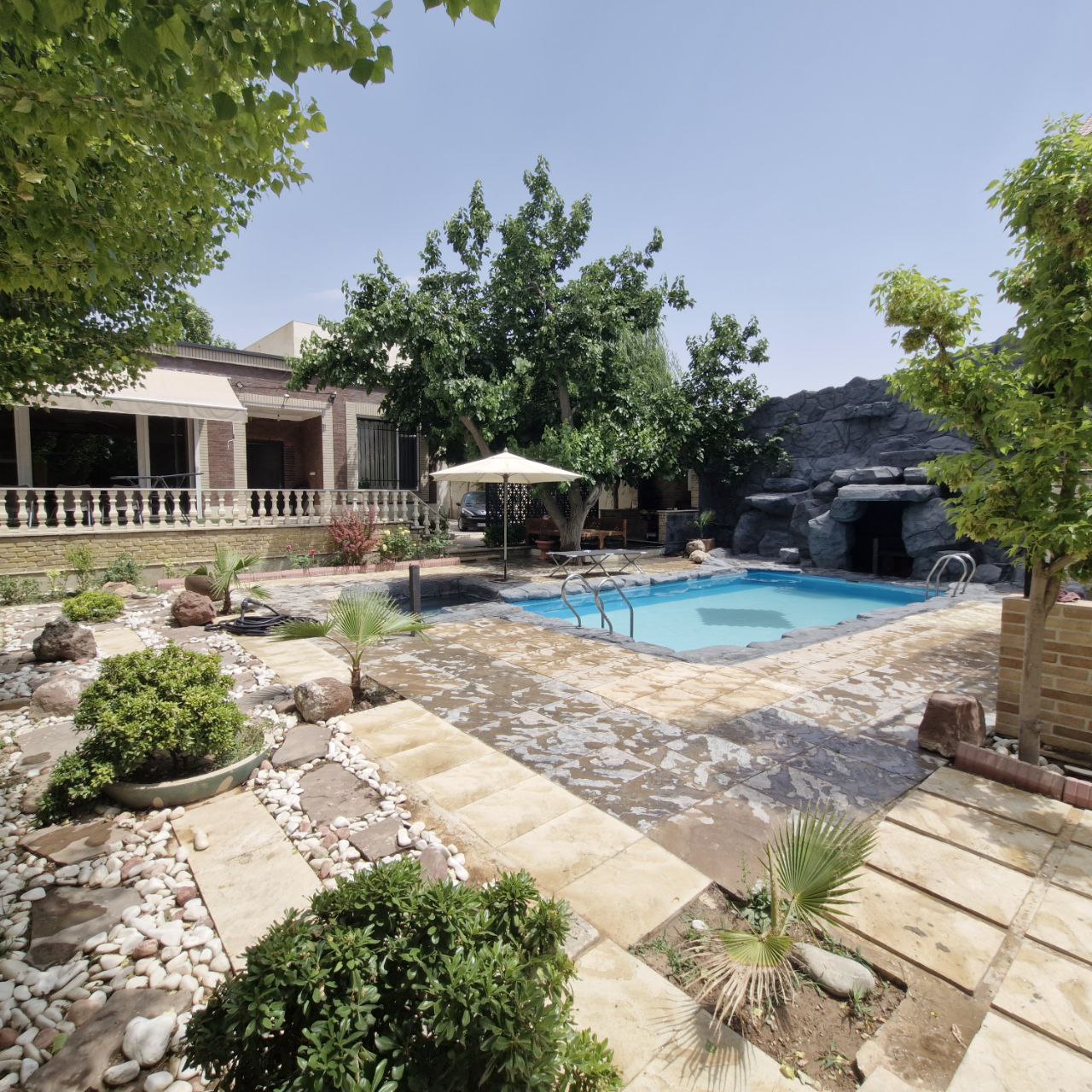 photo_2024-12-08_01-56-09